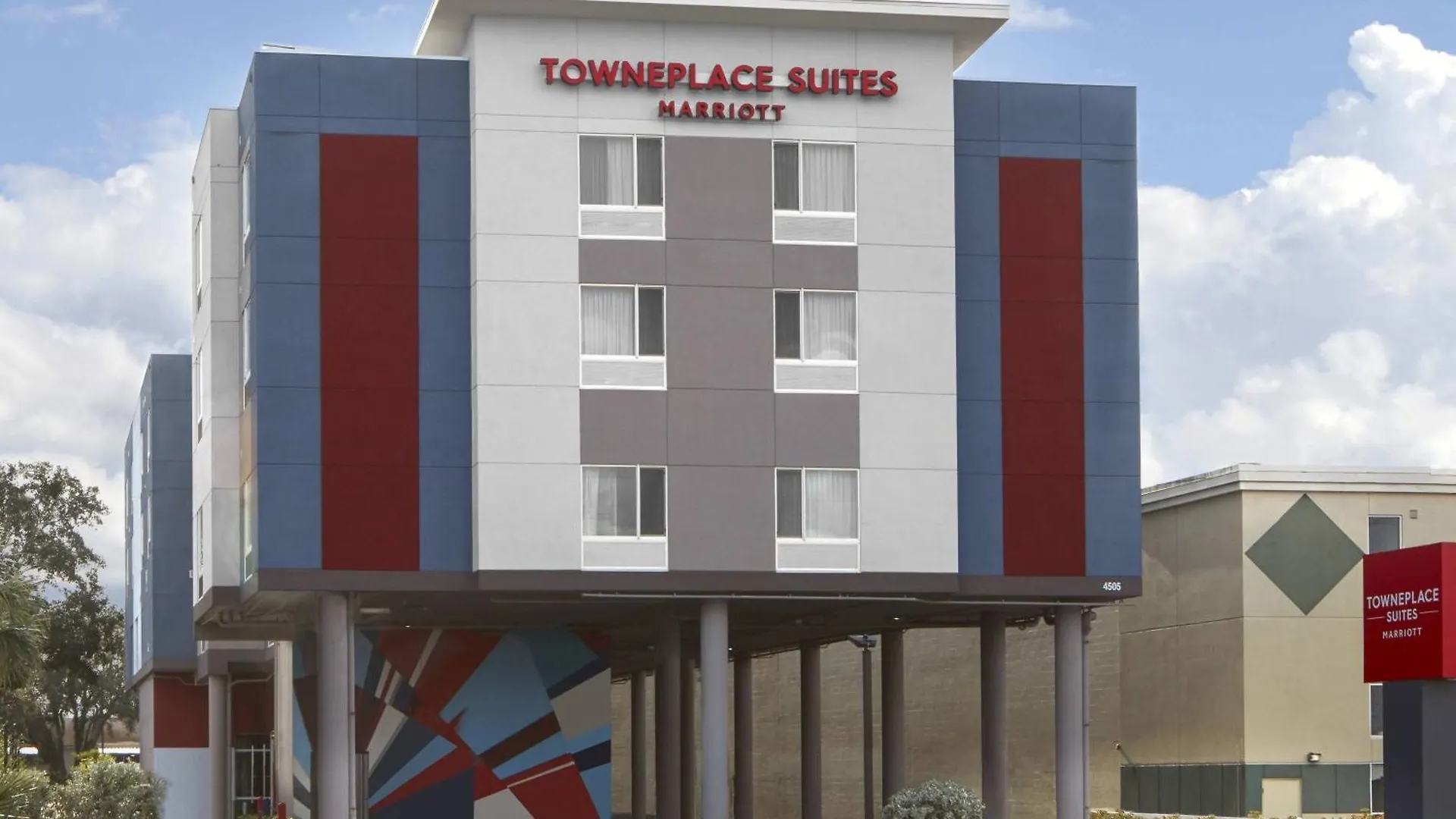 Towneplace Suites By Marriott Tampa South